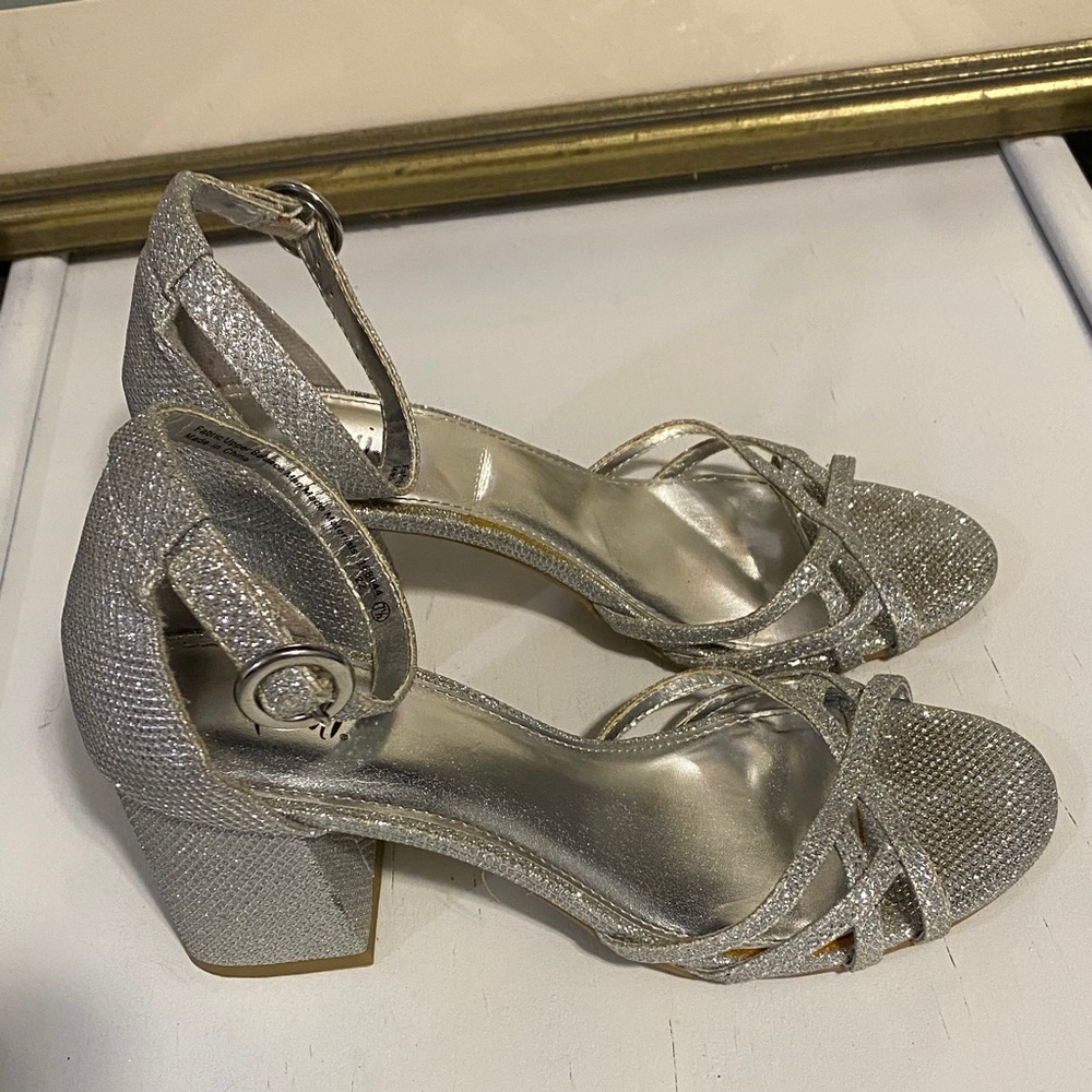 FIONI Silver glitter, Strappy silver Heels